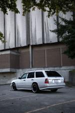 Mercedes-Benz 300 TE 4Matic 1993 года